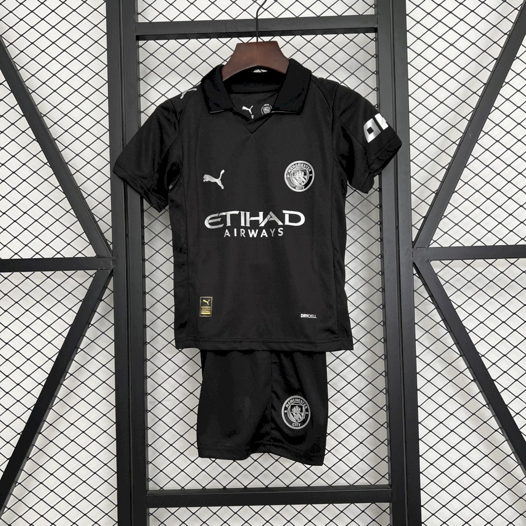 Man City Away 25 - 26