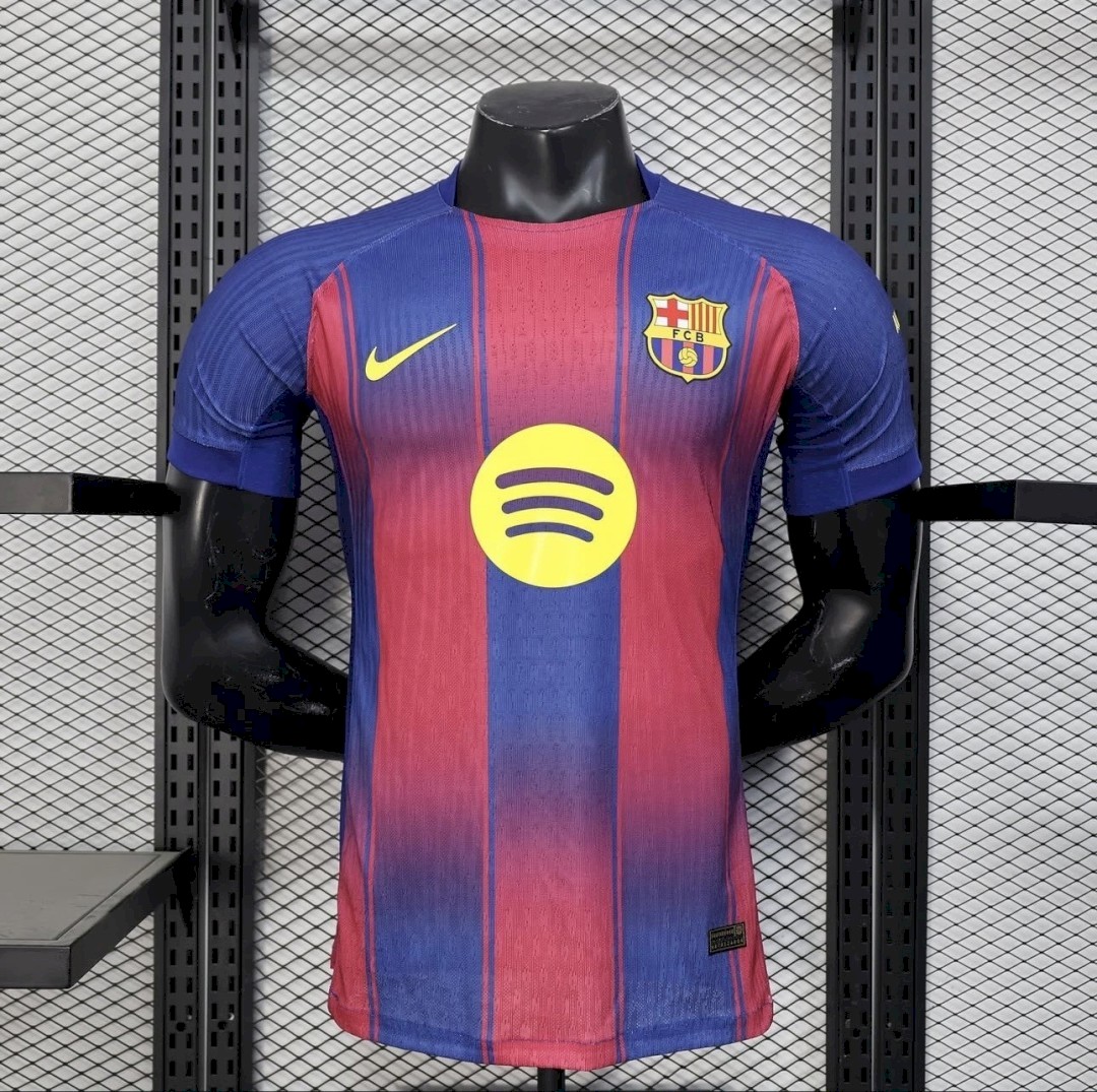 Barcelona Home 25 - 26