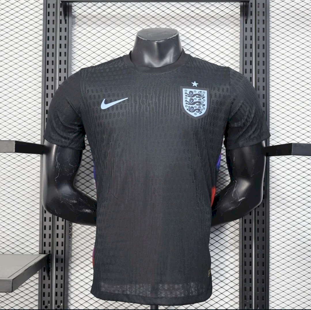 England Away 25 - 26