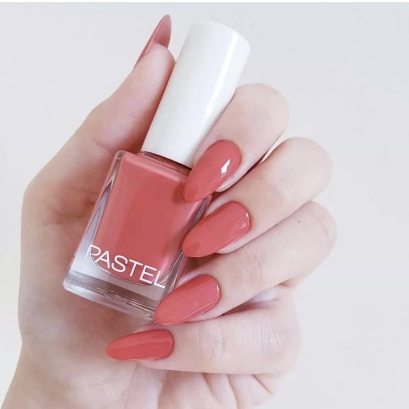 Pastel nail polish 289