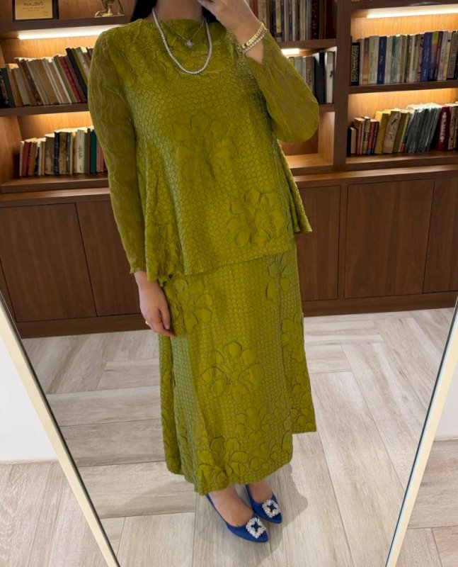 Lime flourish set 5 137