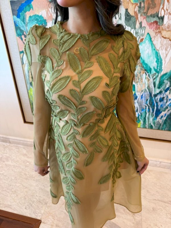 Green embroidered dress [Trendin’ Exclusive] 3 134