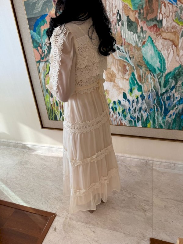 Beige lace dress 5 104