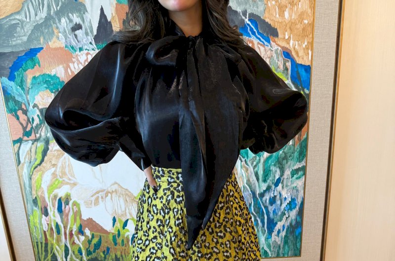 Black chiffon knot top 5 134